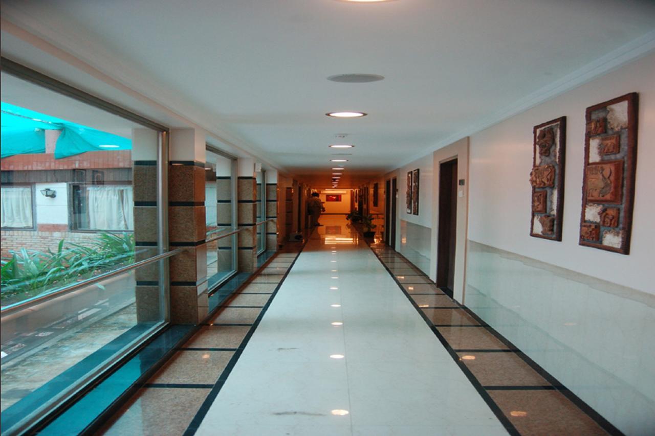 Haredia Hotel Мумбаи Экстерьер фото