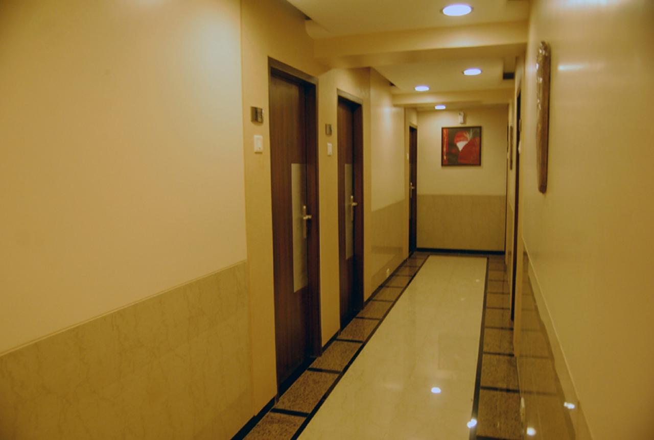 Haredia Hotel Мумбаи Экстерьер фото